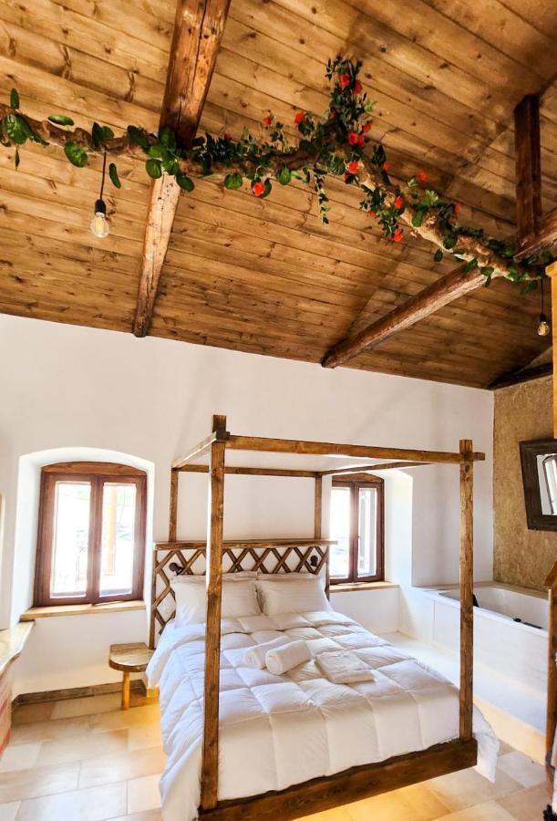 Elia Luxury Rooms Areopoli Exteriör bild