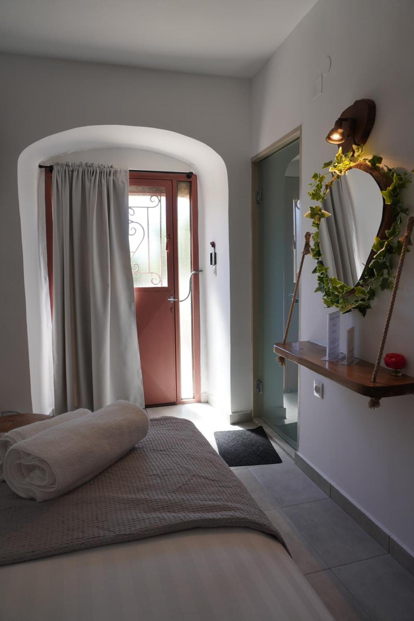 Elia Luxury Rooms Areopoli Exteriör bild